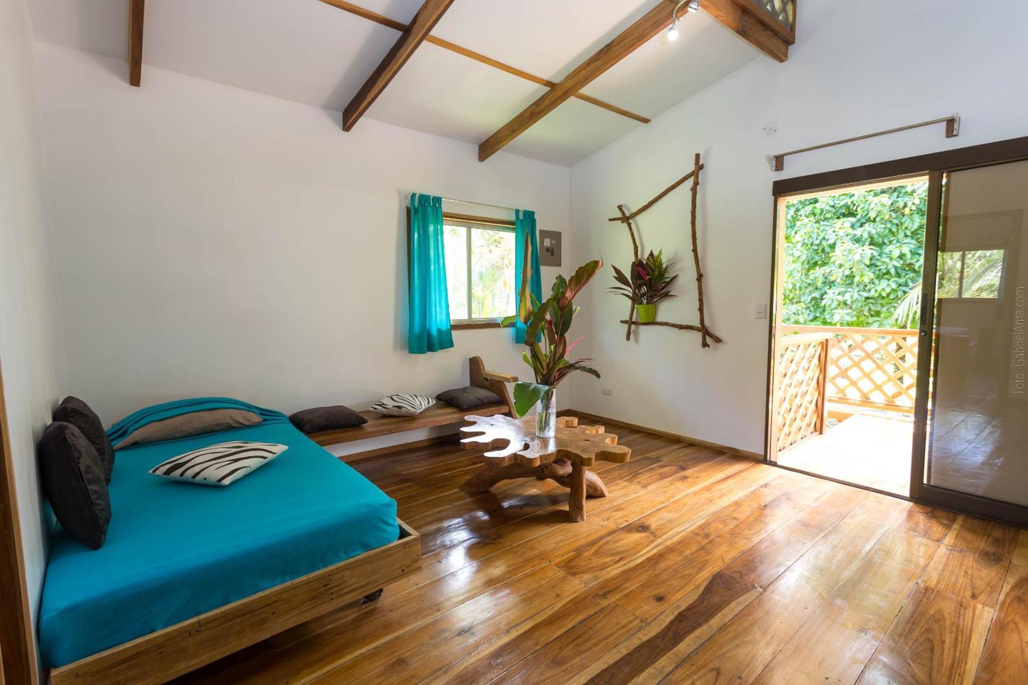 Passion Fruit Lodge Cahuita Eksteriør bilde