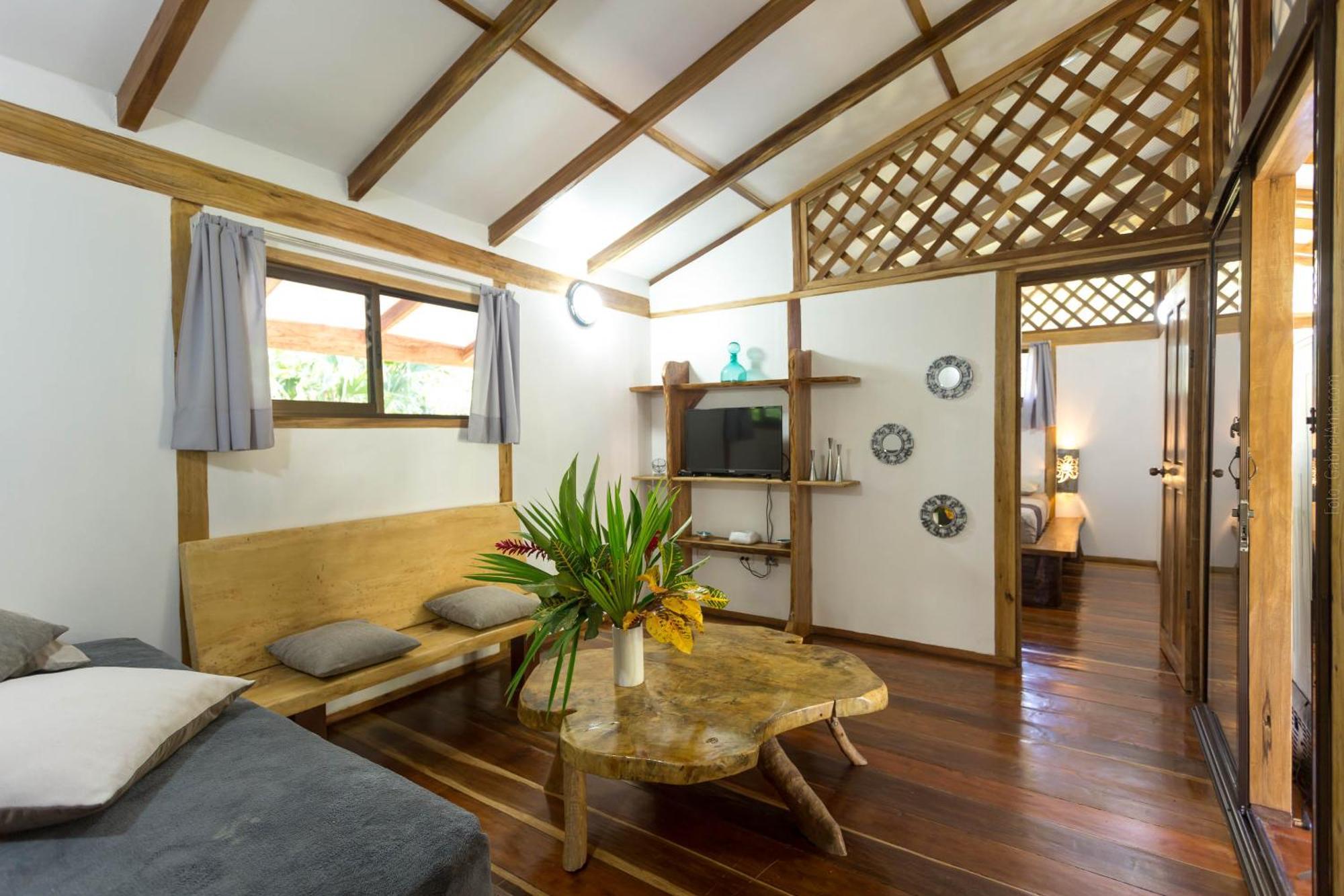 Passion Fruit Lodge Cahuita Eksteriør bilde