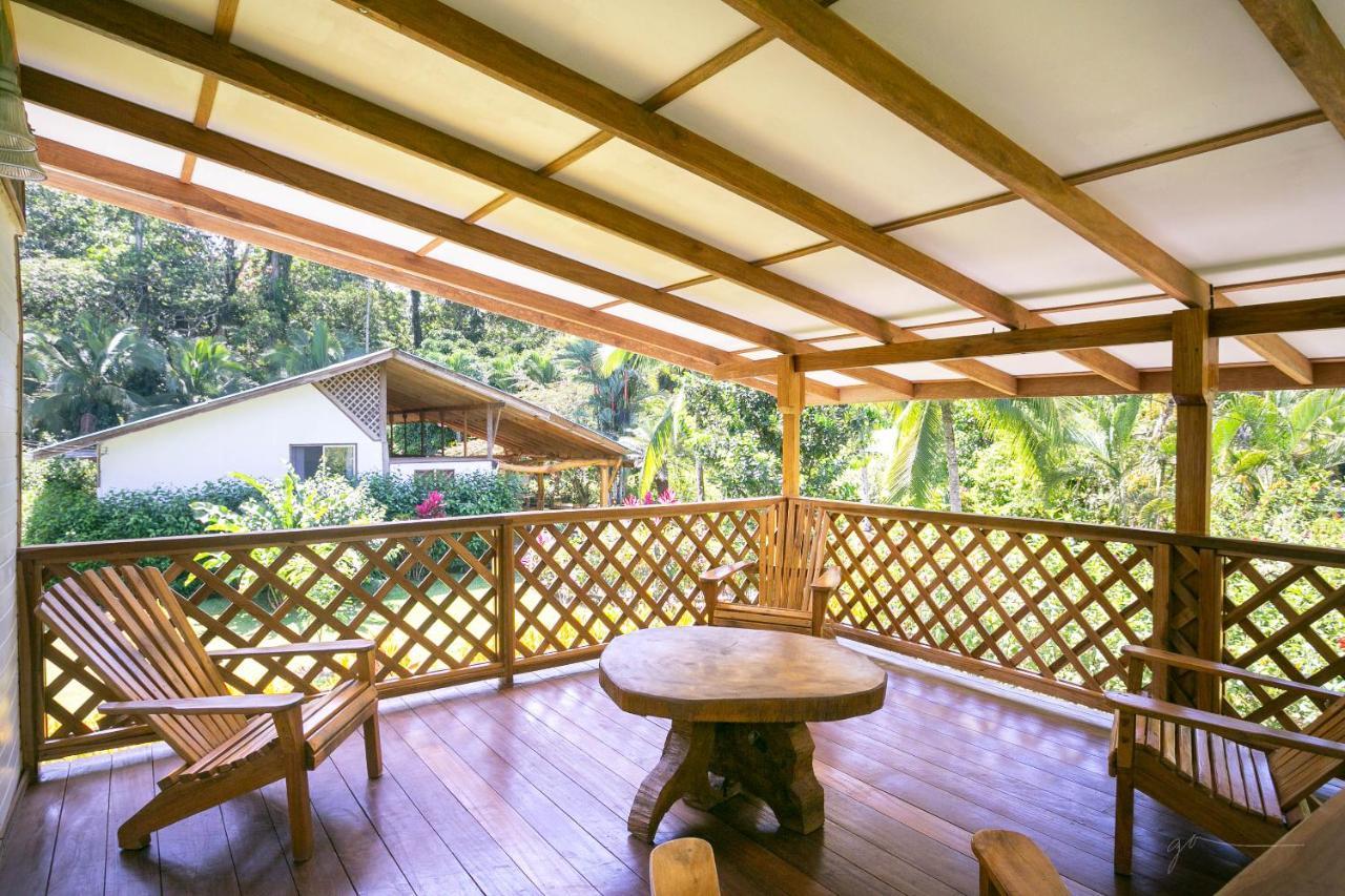 Passion Fruit Lodge Cahuita Eksteriør bilde